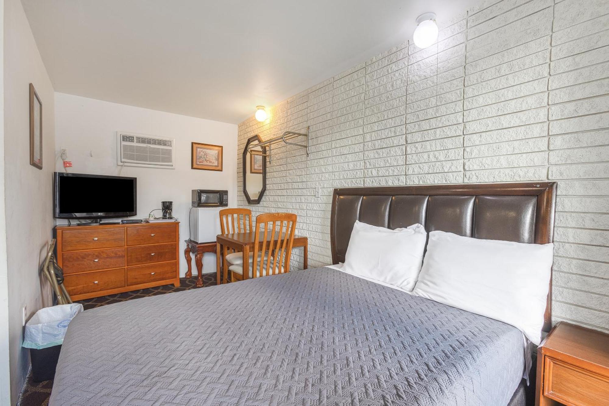 Sonrise Inn Lincoln Hwy By Oyo Breezewood 外观 照片