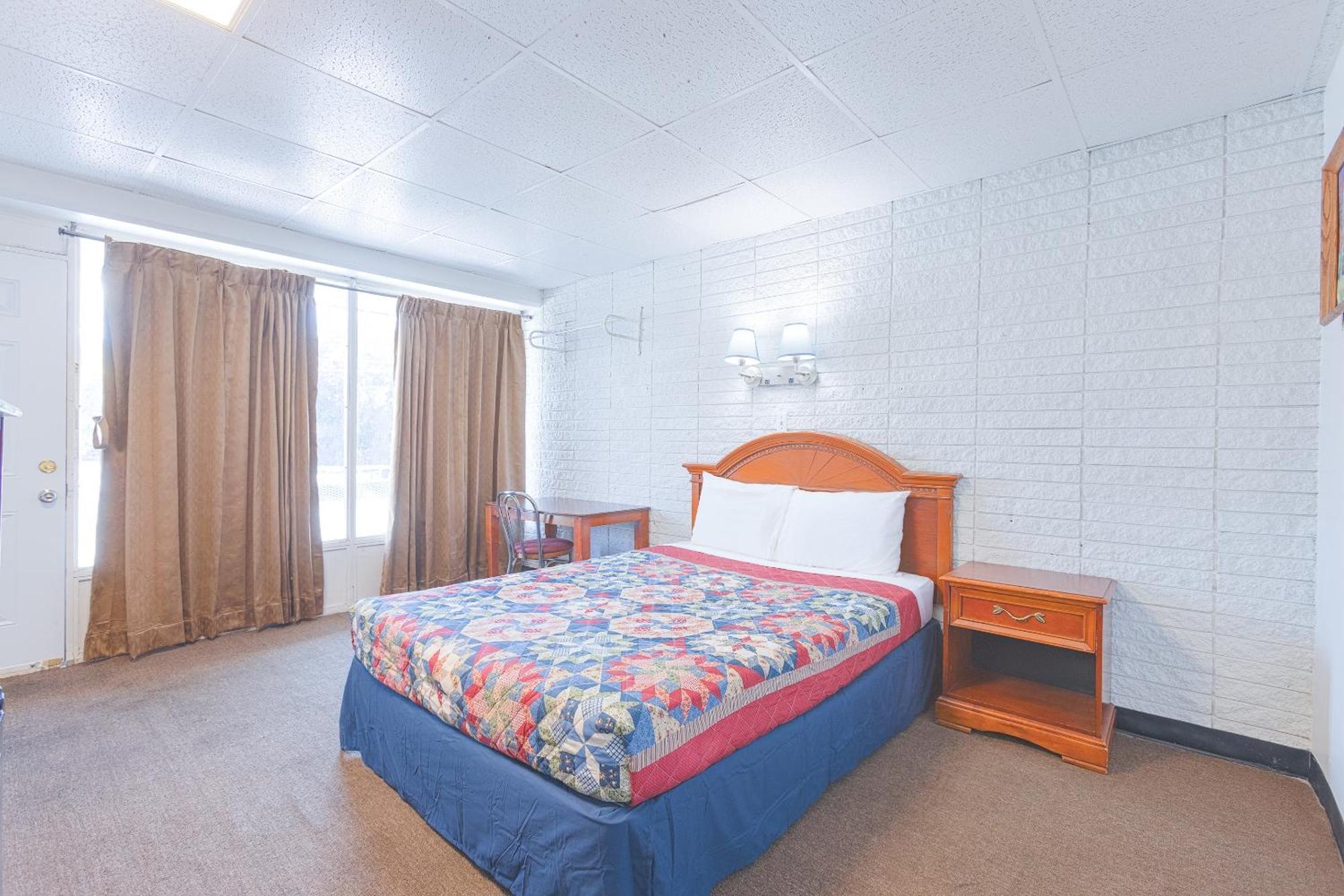 Sonrise Inn Lincoln Hwy By Oyo Breezewood 外观 照片