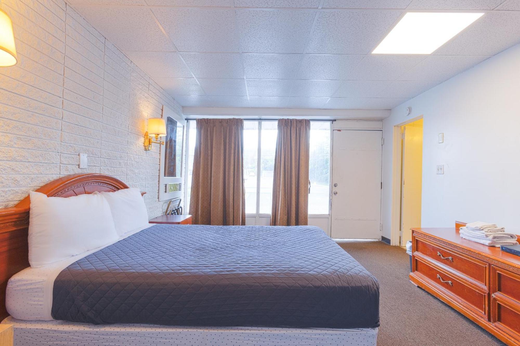 Sonrise Inn Lincoln Hwy By Oyo Breezewood 外观 照片