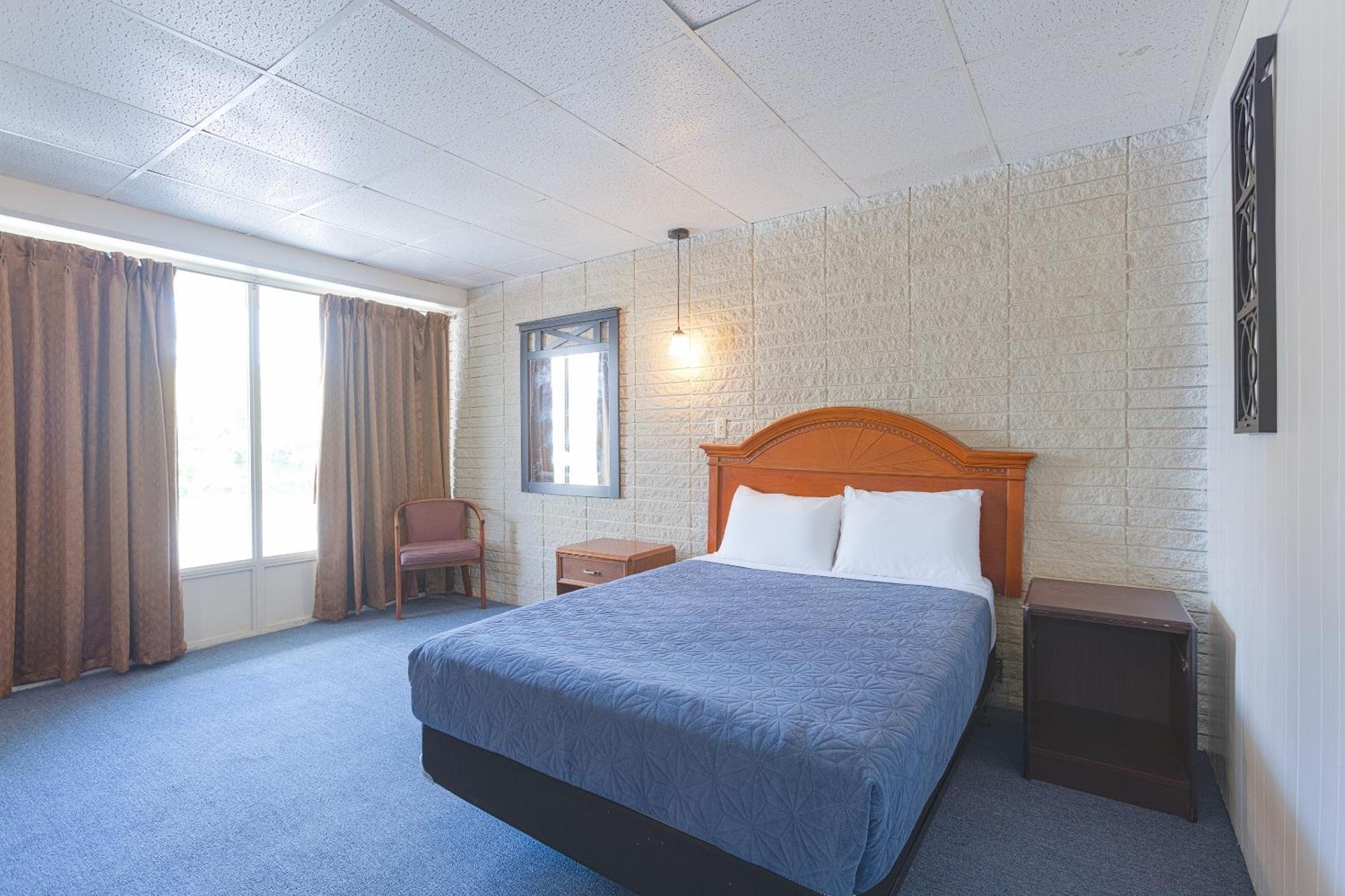 Sonrise Inn Lincoln Hwy By Oyo Breezewood 外观 照片