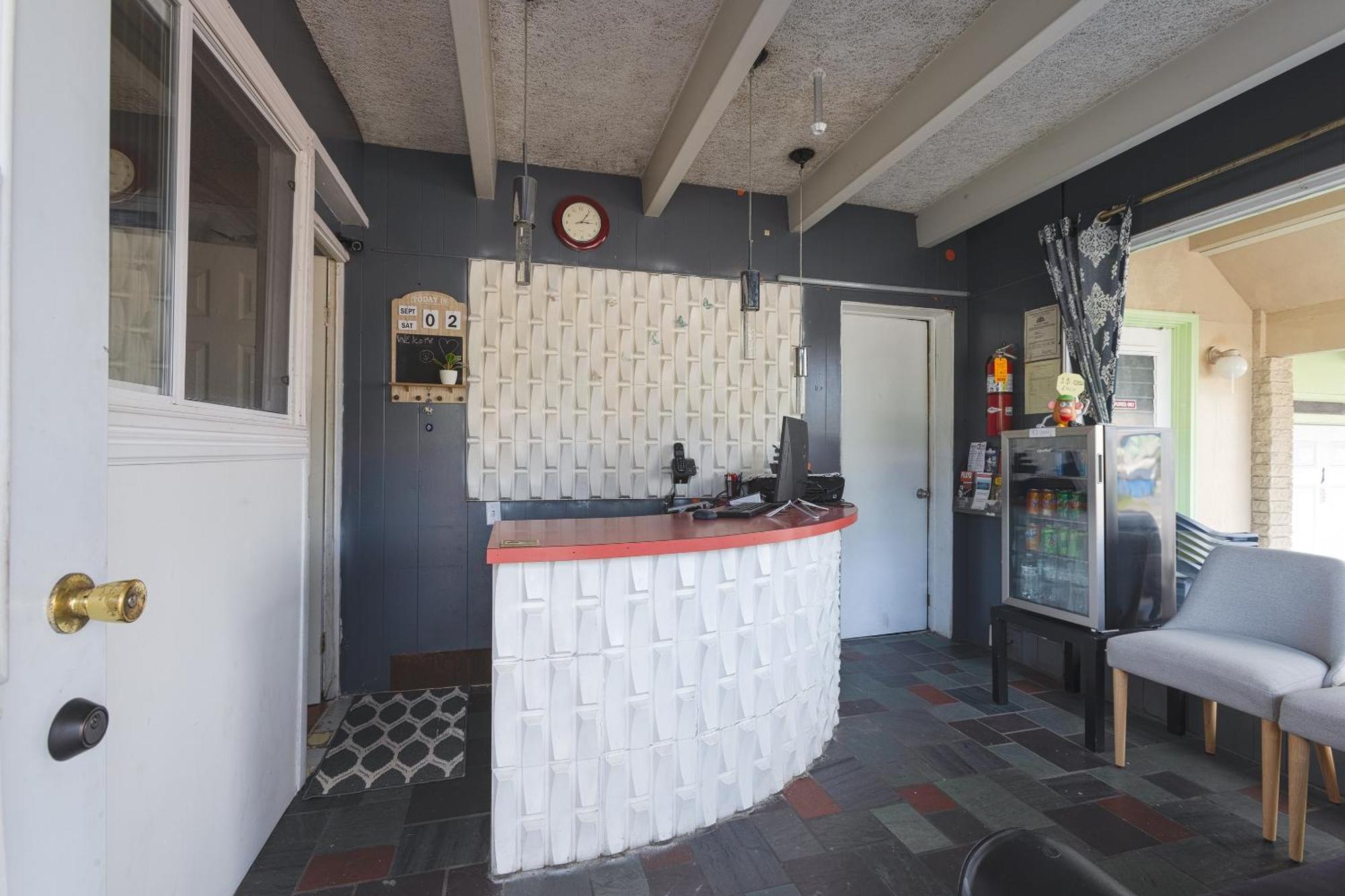 Sonrise Inn Lincoln Hwy By Oyo Breezewood 外观 照片