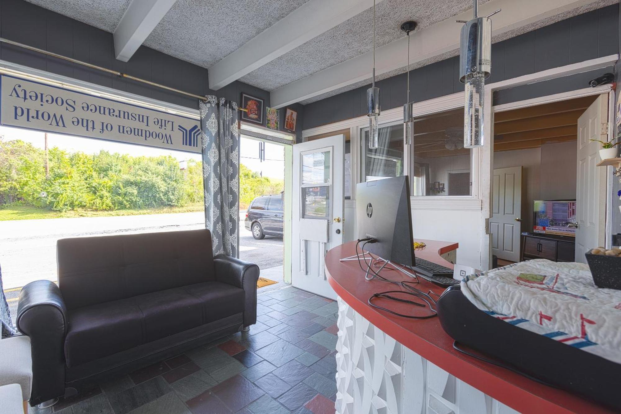Sonrise Inn Lincoln Hwy By Oyo Breezewood 外观 照片
